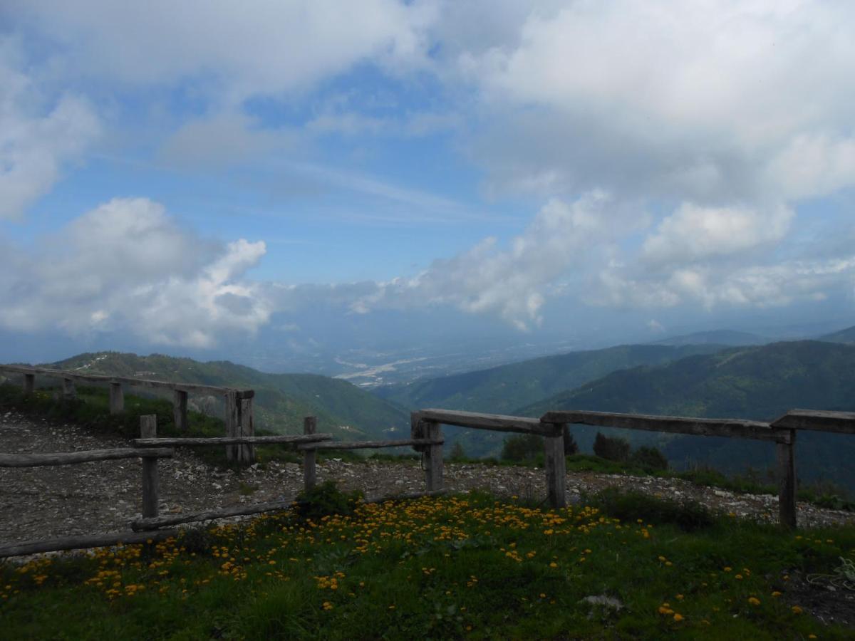 Agriturismo La Casa Nei Boschi Colderu 外观 照片