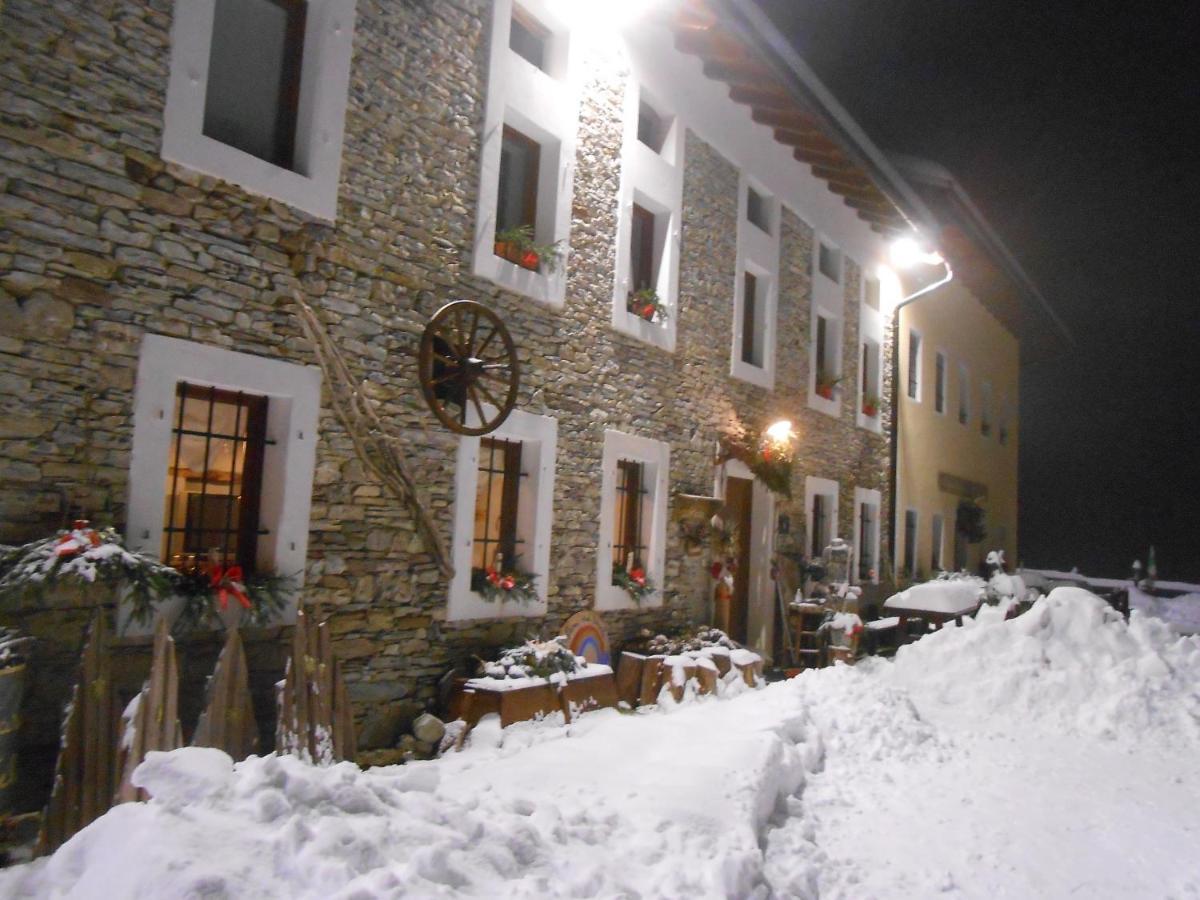 Agriturismo La Casa Nei Boschi Colderu 外观 照片